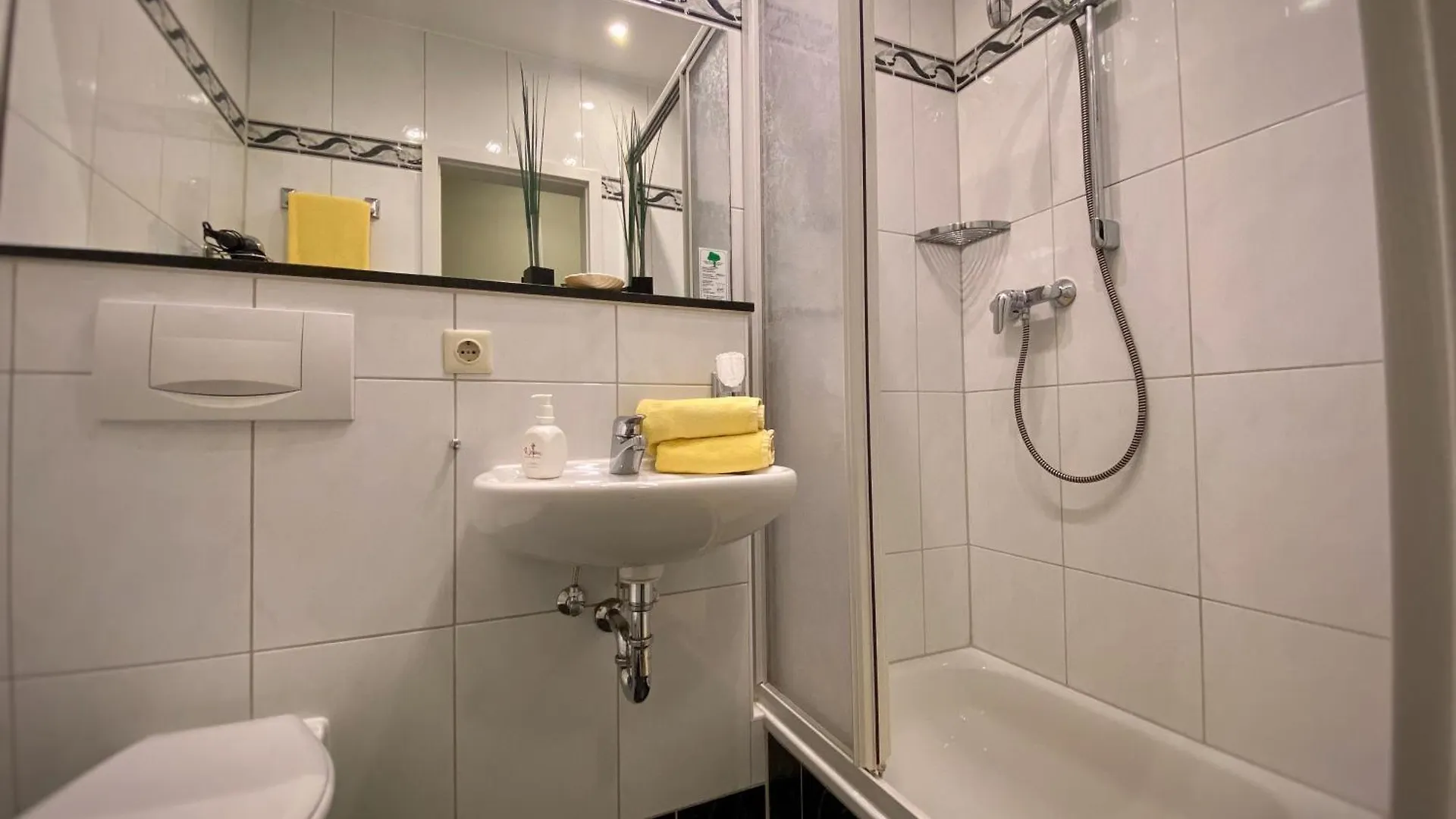 Hotel Ambiente Et Art Düsseldorf 3*,